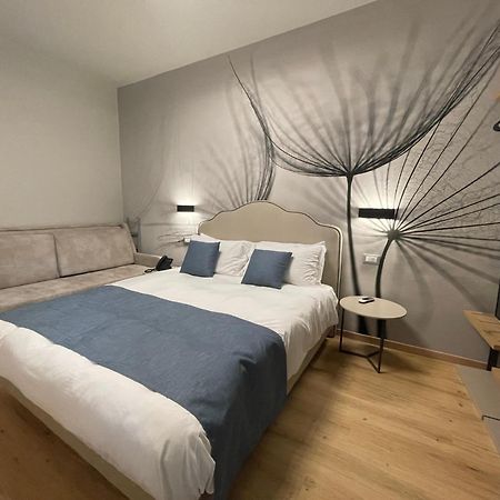 Hotel Central Giacomini ซาโล ภายนอก รูปภาพ