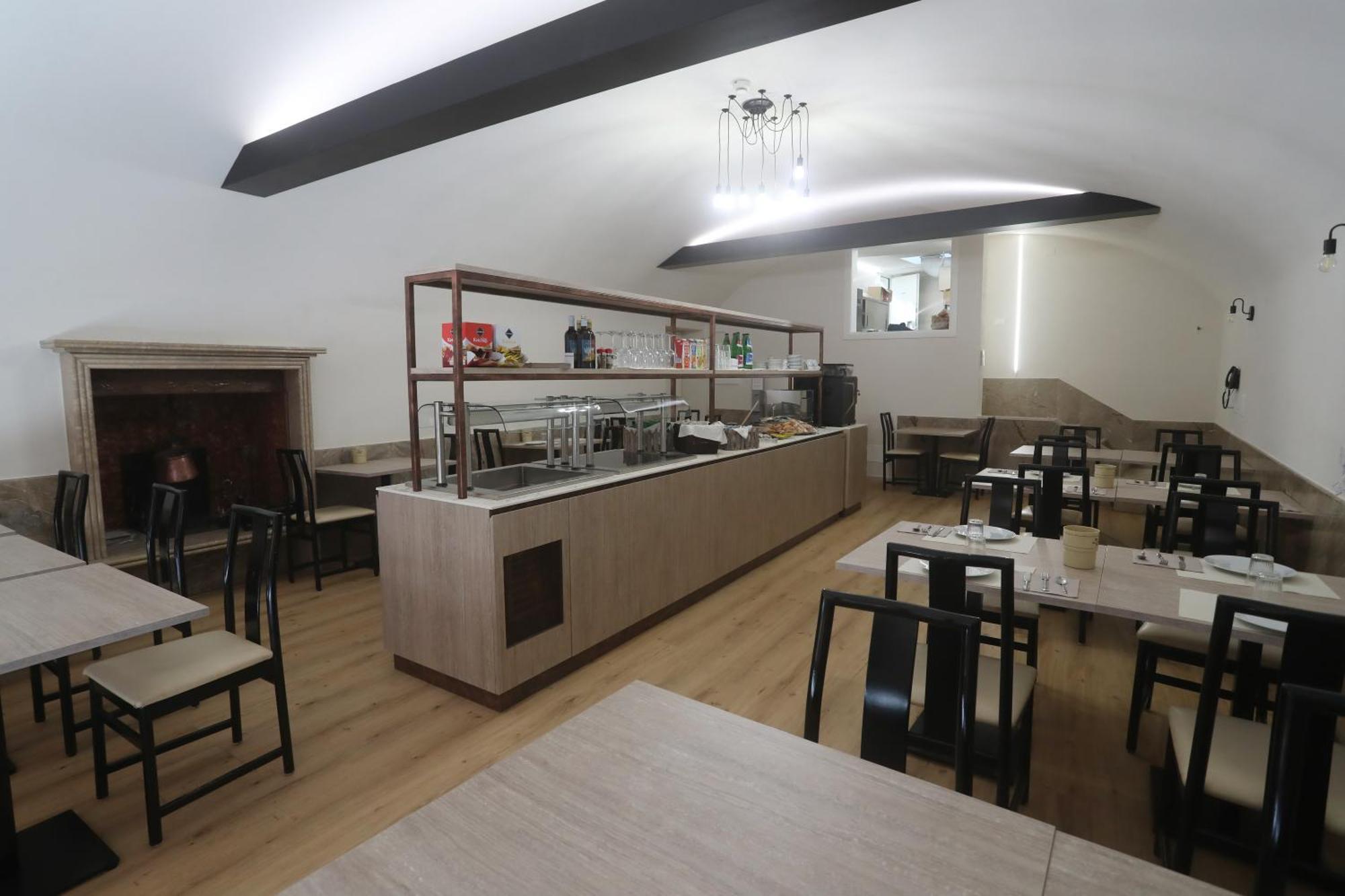 Hotel Central Giacomini ซาโล ภายนอก รูปภาพ