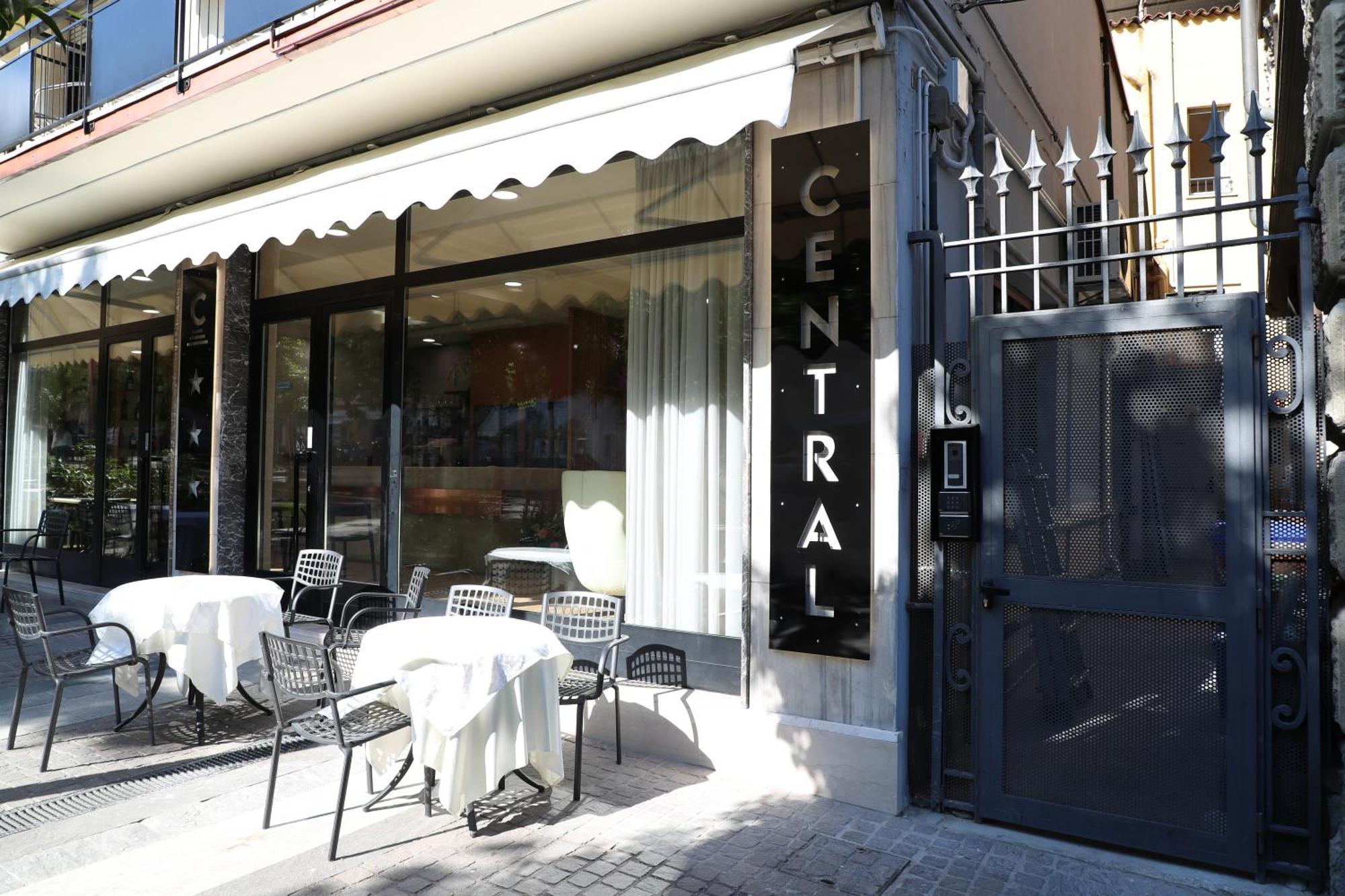 Hotel Central Giacomini ซาโล ภายนอก รูปภาพ