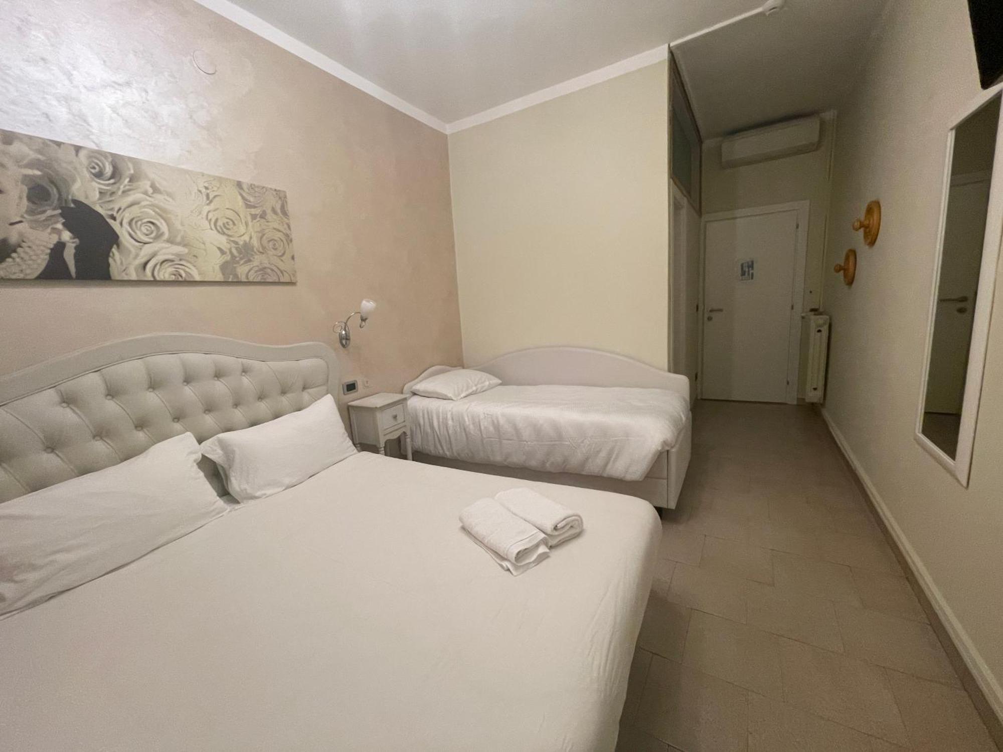 Hotel Central Giacomini ซาโล ภายนอก รูปภาพ