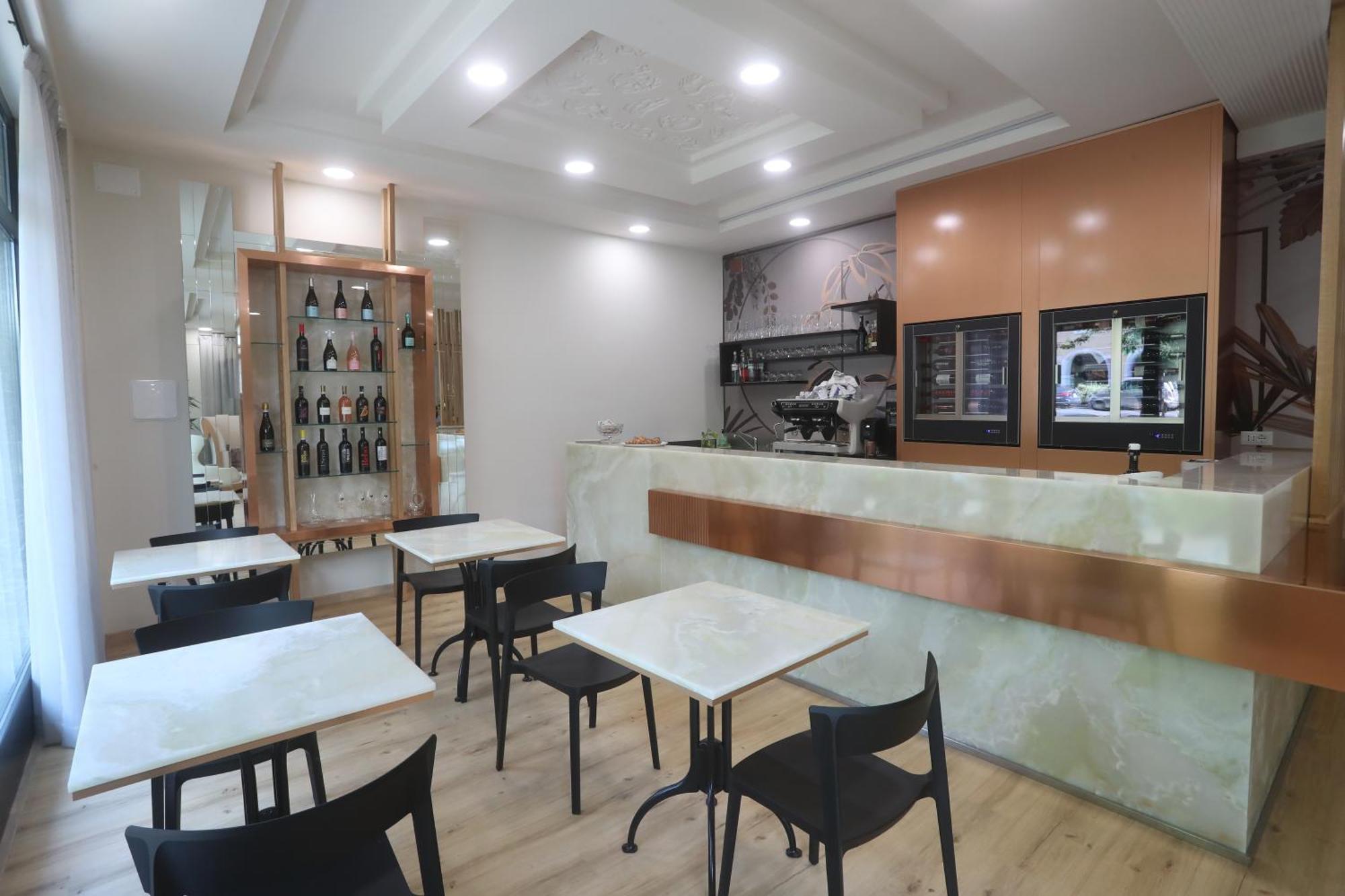 Hotel Central Giacomini ซาโล ภายนอก รูปภาพ